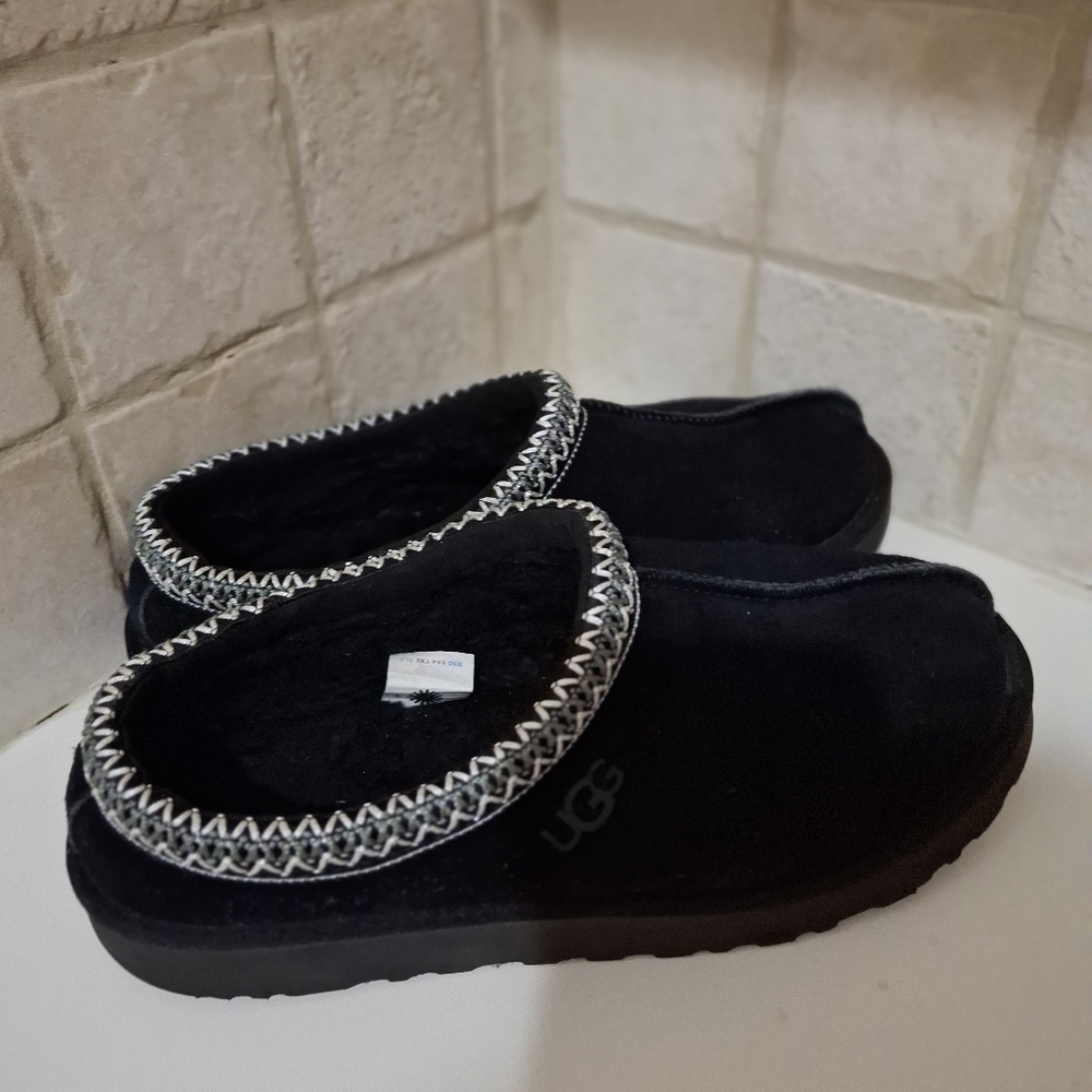 UGG Tasman Black Slipper Shoes Size 10